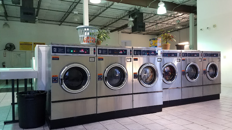 Wash & Go Laundry Mat